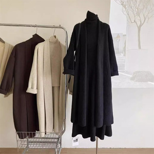 Cárdigan de punto caqui para mujer al por mayor, suéter de cuello alto de color liso, vestido grueso de longitud media hasta la rodilla, conjunto de 3 piezas para invierno - Product Image 3