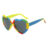 2026 Super Star Offres Spéciales coeur forme lunettes de soleil arc-en-ciel mode amour femmes lunettes de soleil à la mode