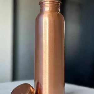 Botella de agua de cobre impresa con estilo de lujo, clásica, sin BPA, a prueba de fugas con beneficios ayurvédicos para la salud, gimnasio de oficina y viajes - Product Image 3
