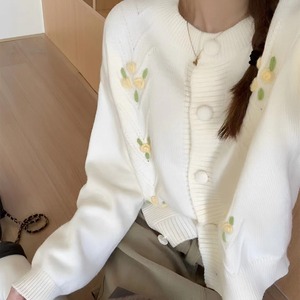 Cardigã Feminino de Tricô com Gola O e Manga Morcego, Abotoamento Simples, Casual, Coleção Outono Inverno 2025 Coreano - Product Image 2