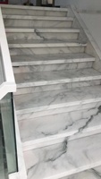 Escalier en marbre blanc Panda de haute qualité en provenance de Chine pour projets d'hôtels et de villas