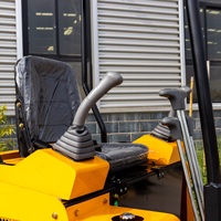 Miniexcavadora Hightop HT-15, Peso Operativo de 1500 kg, Capacidad del Cucharón de 0.03 m³, Rotación de 360 Grados, Excavadora Compacta