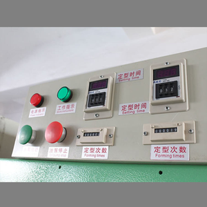 Machine de thermoformage à contrôle précis de la température pour un moulage parfait des semelles de vêtements de sport, des sacs et des produits en mousse PU - Product Image 4