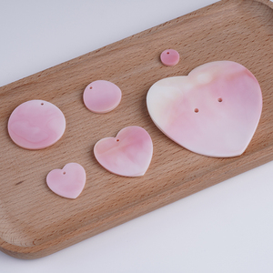 Tùy chỉnh Nữ Hoàng vỏ ốc xà cừ vòng/hình trái tim khắc tự nhiên vỏ màu hồng DLY khoan hạt quần áo nút phụ kiện trang sức - Product Image 2