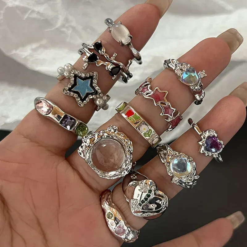 Y2K Kristallringe Kpop Herz einstellbarer Ring unregelmäßige Geometrie Punk Vintage Ringe-Set für Damen Mädchen neue Modeschmuck