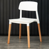 Tulipe pieds en bois massif chaise bureau pp plastique repos salon ensemble tables à manger chaises en plastique pour cafétéria