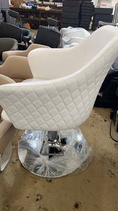 Fauteuil de Barbier Contemporain en Similicuir avec Relevage Hydraulique, Hauteur Réglable, Base Ronde, Mobilier de Salon - Product Image 2