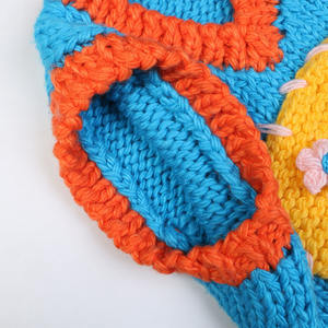 OEM personnalisable femmes lâche tricoté <span class=keywords><strong>gilet</strong></span> col V couleur bonbon rayé petit mouton broderie doux style pull <span class=keywords><strong>pour</strong></span> les filles - Product Image 6