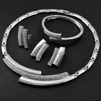 Parures de Bijoux en Or de Dubaï pour Femmes, Collier, Boucles d'Oreilles, Bague et Bracelet, Parure de Mariée