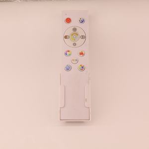 Nouvelle télécommande vocale Air Mouse 2.4G à code roulant - Piles AAA - Portée 30m - OEM/ODM pour Android TV Box et Shield TV - Commandes en gros - Product Image 2