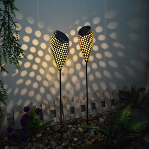 Lámpara Solar de Hierro Forjado para Paisaje, Diseño Redondo Hueco, Luz Decorativa para Jardín y Patio Exterior, Alimentación por CC - Product Image 3