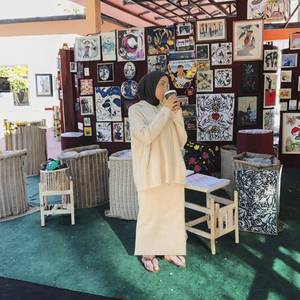 W-99 2025 ฤดูใบไม้ผลิ ฤดูใบไม้ร่วง ฤดูหนาว ชุดอาบายะห์ผู้หญิงมุสลิมแบบใหม่ สีพื้น ผ้าถักเรยอนเนื้อนุ่ม ระบายอากาศได้ดี ยาวคลุมเท้า ใช้งานได้หลากหลาย - Product Image 3