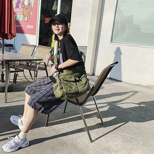 Sac messager esthétique et mignon pour étudiantes, sac bandoulière vintage en toile noir et vert pour femmes - Product Image 4