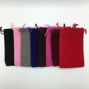 Pochette élégante en velours recyclable avec cordon de serrage, en suède et flanelle, personnalisable avec impression sérigraphiée pour bijoux, parfums, rouges à lèvres, perruques, shampoings - Product Image 1