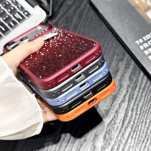 Coque de téléphone de luxe en strass pour iPhone 13 14 15 16 17 18 Pro Max, avec boutons scintillants en cristal et dos mat protecteur - Product Image 6