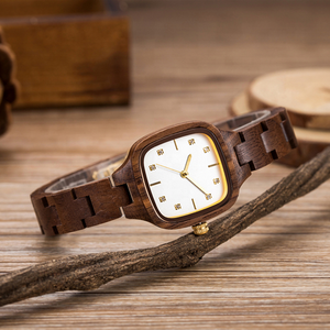 Elegante quadrante a diamante in <span class=keywords><strong>legno</strong></span> di bambù per le donne alla moda quadrato quarzo Montre Femme di lusso riserva di energia - Product Image 3
