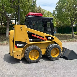 รถตักล้อยาง CAT 226B3 สีเหลือง แบบมีห้องโดยสาร ยางตัน พร้อมบุ้งกี๋ เกียร์ ปั๊ม มอเตอร์ เครื่องยนต์ และลูกปืน - Product Image 3