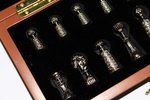 Hot Sales High Quality Deluxe Tournament Board and Pieces <strong>Set</strong> Portable Folding Travel Magnetic <strong>Metal</strong> <strong>Chess</strong> <strong>Set</strong> - Product Image 5