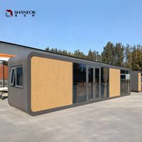 Cabane de luxe Apple 20ft/40ft – Maison conteneur préfabriquée personnalisable, moderne, idéale pour l'habitation, les centres de villégiature et l'usage commercial
