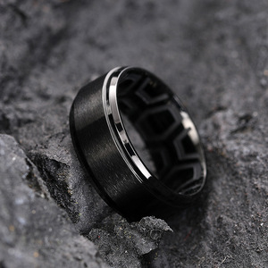 Anello con texture incisa all'interno, unisex, minimalista, gioiello di tendenza, accessorio moderno di nicchia, idea regalo - Product Image 6