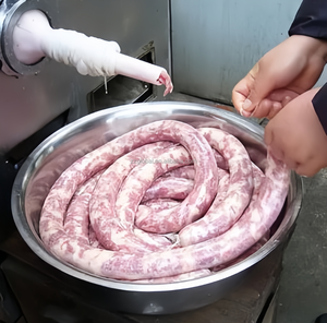 Pneumatico quantitativo torsione salsiccia prosciutto Kink Filler ripieno di riempimento annodamento legatura formatrice 50KG vendita - Product Image 6