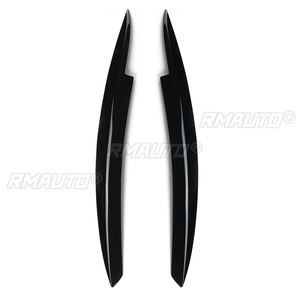 Adorno Adhesivo para Faro Delantero de Coche (Estilo Párpado/Superposición) y Adorno Adhesivo para Rejilla de Ventilación Trasera (Estilo Párpado) para VW GOLF MK6 GTI GTD GTR 08-13 - Product Image 2