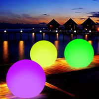 Jouets de piscine lumineux de 40 cm, ballons de plage LED pour enfants de 5 ans et plus, jeux de piscine en famille, jeux de groupe, journées à la plage et fêtes d'été