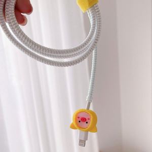 Protector de Cable de Carga para Teléfono con Diseño de Personajes de Dibujos Animados de PVC, Anti-Rotura, para Cables de iPhone/Tipo-C, Venta al Por Mayor - Product Image 3