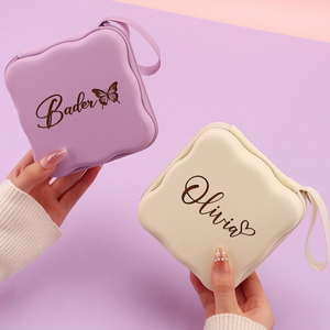 Bolsa de Almacenamiento Cuadrada con Nombre Grabado Personalizado, Correa de Muñeca, Organizador de Viaje <span class=keywords><strong>para</strong></span> Boda, <span class=keywords><strong>Caja</strong></span> de Cuero PU con Cierre - Product Image 3