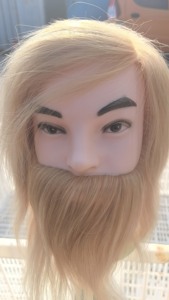 Tête de mannequin d'entraînement en <span class=keywords><strong>cheveux</strong></span> humains 100 % naturels pour la <span class=keywords><strong>coupe</strong></span>, le tressage et le décoloration, avec barbe – Vente en gros - Product Image 3