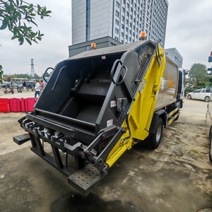 Camion à ordures Isuzu avec benne arrière, camion à ordures de 8 mètres cubes, camion à ordures compacteur - Product Image 5