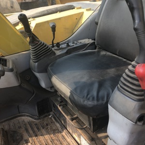 Imported Used Komatsu PC60 Excavator 29 Ton 1.7m Bucket Capacity Easy to Transport for Road Farm and Municipal Engineering - Product Image 6