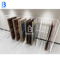 Magasin de détail moderne personnalisé conçu fer pulvérisation épicerie vitrine usine directe couverture présentoir avec étagère à tapis