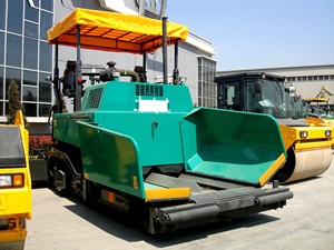 Maquinaria <span class=keywords><strong>de</strong></span> Pavimentación Tipo Oruga RP902 en Oferta, Adecuada <span class=keywords><strong>para</strong></span> la Construcción <span class=keywords><strong>de</strong></span> Aeropuertos, <span class=keywords><strong>Carreteras</strong></span> y Plazas - Product Image 6