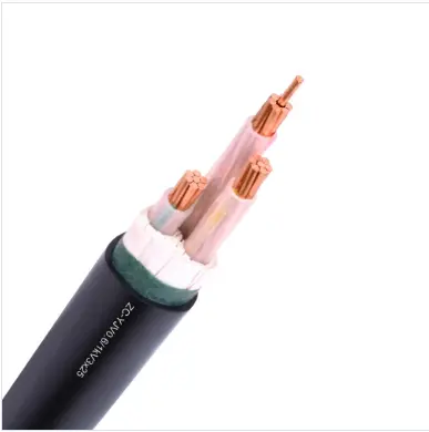 Cables de alimentación de alambre de cobre con aislamiento Xlpe de bajo voltaje 0,6/1kv 4 núcleos 25mm 70mm 95mm 120mm 150mm 185mm 240mm