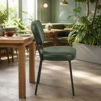 Chaise d'appoint verte rembourrée avec dossier ovale, assise rembourrée, structure en métal noir pour cuisine, salle à manger, restaurant, maison
