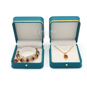 Coffret à bijoux en cuir PU premium, logo personnalisé, finition mate, avec doublure en velours blanc pour un packaging de luxe - Product Image 3