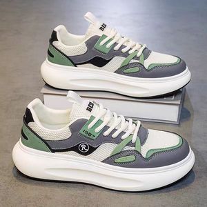 Sapatilhas masculinas brancas respiráveis de estilo novo-Moda, versáteis, calçados esportivos de sola grossa, mocassins casuais, sapatos da moda - Product Image 3