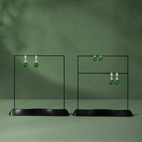 Présentoir à boucles d'oreilles en métal noir mat à double niveau, support de présentation de bijoux en fil métallique pour boutique, vente en gros et accessoires de photographie