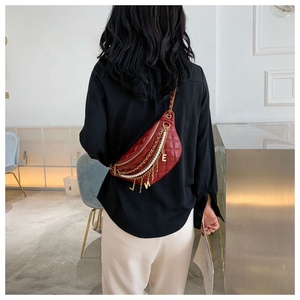 Créateur de mode Taille Réglable Ceinture <span class=keywords><strong>Sac</strong></span> À Main perle chaîne en métal décoration <span class=keywords><strong>sac</strong></span> de poitrine femmes <span class=keywords><strong>noir</strong></span> <span class=keywords><strong>sac</strong></span> <span class=keywords><strong>banane</strong></span> - Product Image 6