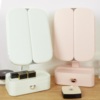 Miroir de Maquillage LED Portable Pliable à Trois Volets avec Support de Bureau et Tiroir de Rangement – Vente en Gros