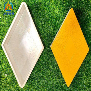 Moule à béton octogone slipform en plastique pour la fabrication de carreaux interlock - Product Image 4