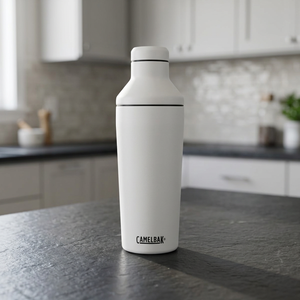 Shaker pour cocktails CamelBak Horizon modèle 100748-2 600 ml avec isolation sous vide en acier inoxydable et PC - Product Image 2