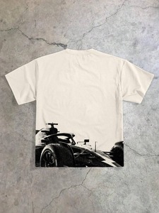 T-shirt décontracté à manches courtes avec imprimé silhouette de course, un cadeau élégant incontournable pour hommes et couples, personnalisable. F10 - Product Image 4