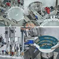 Ligne de production automatique de remplissage et de bouchage à vis pour sérum contour des yeux, avec 2 buses de massage, bouchon extérieur et capuchon intérieur