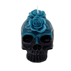 Vela de decoración del hogar de Halloween creativa personalizada, vela sin perfume de cera de parafina con forma de calaveras blancas y negras