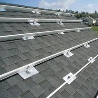 Base de montage solaire pour toiture en tuiles d'asphalte avec joint d'étanchéité en caoutchouc EPDM intégré