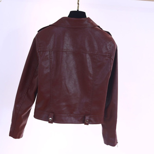 Veste en <span class=keywords><strong>cuir</strong></span> PU <span class=keywords><strong>rouge</strong></span> vin ajustée pour <span class=keywords><strong>femme</strong></span>, veste de motard en similicuir <span class=keywords><strong>bordeaux</strong></span> avec fermeture éclair asymétrique pour l'automne - Product Image 4