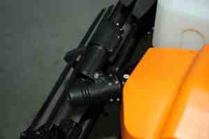 易于操作的无人机喷雾器，适用于果园和蔬菜地 - Product Image 4