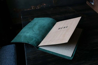 Différentes couleurs disponibles Crazy Horse cuir menu dossier impression personnalisée conception menu couvre restaurant
